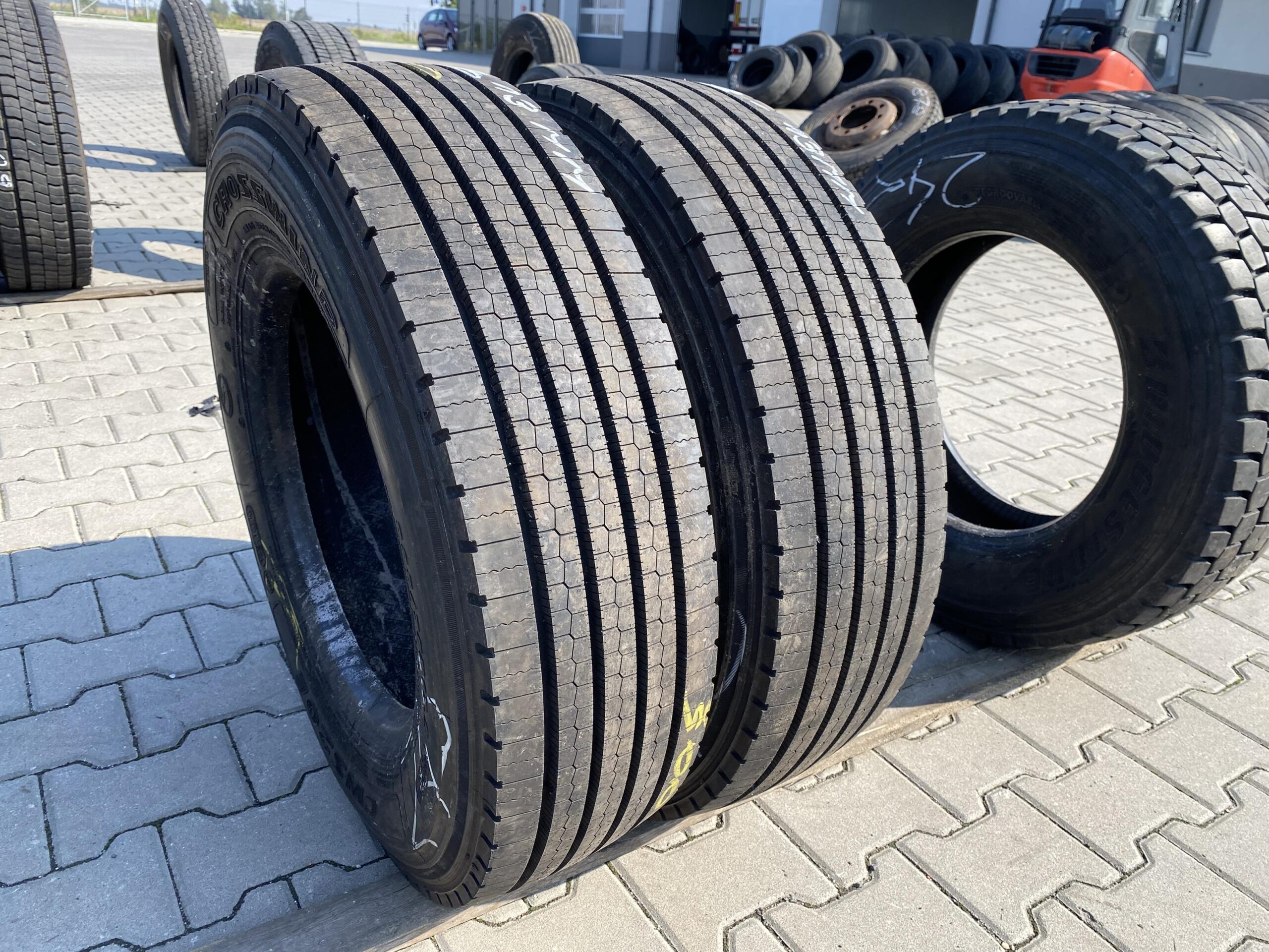 225/75R17.5 CROSSWIND CWS20E / 100% Bieżnika CROSSWIND CWSE Bieżnika