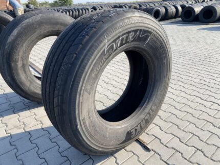 BIEŻNIKOWANA NACZEPA