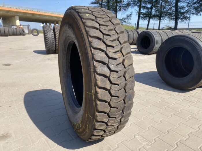 BIEŻNIKOWANA TYP MICHELIN X WORKS D