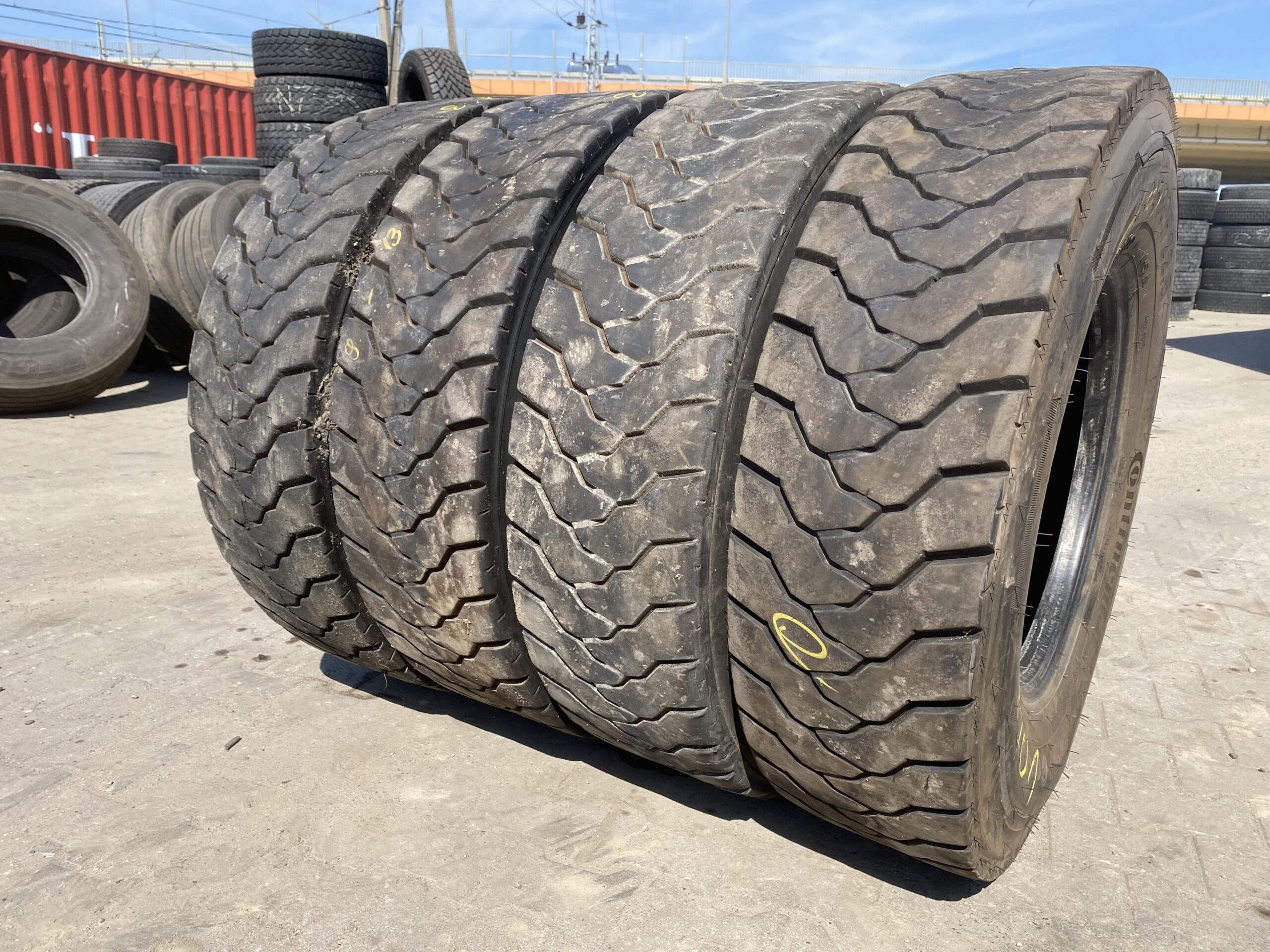 315/80R22.5 CONTINENTAL CONTI CROSSTRAC HD3 / 9-14mm CONTINENTAL CONTI CROSSTRAC HD