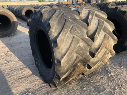  Opona przemysłowa do maszyn    BKT IMPLEMENT AS
