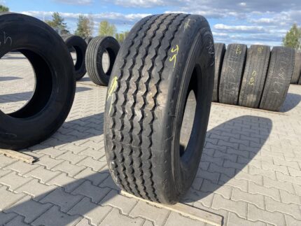  BIEŻNIKOWANA NACZEPA  