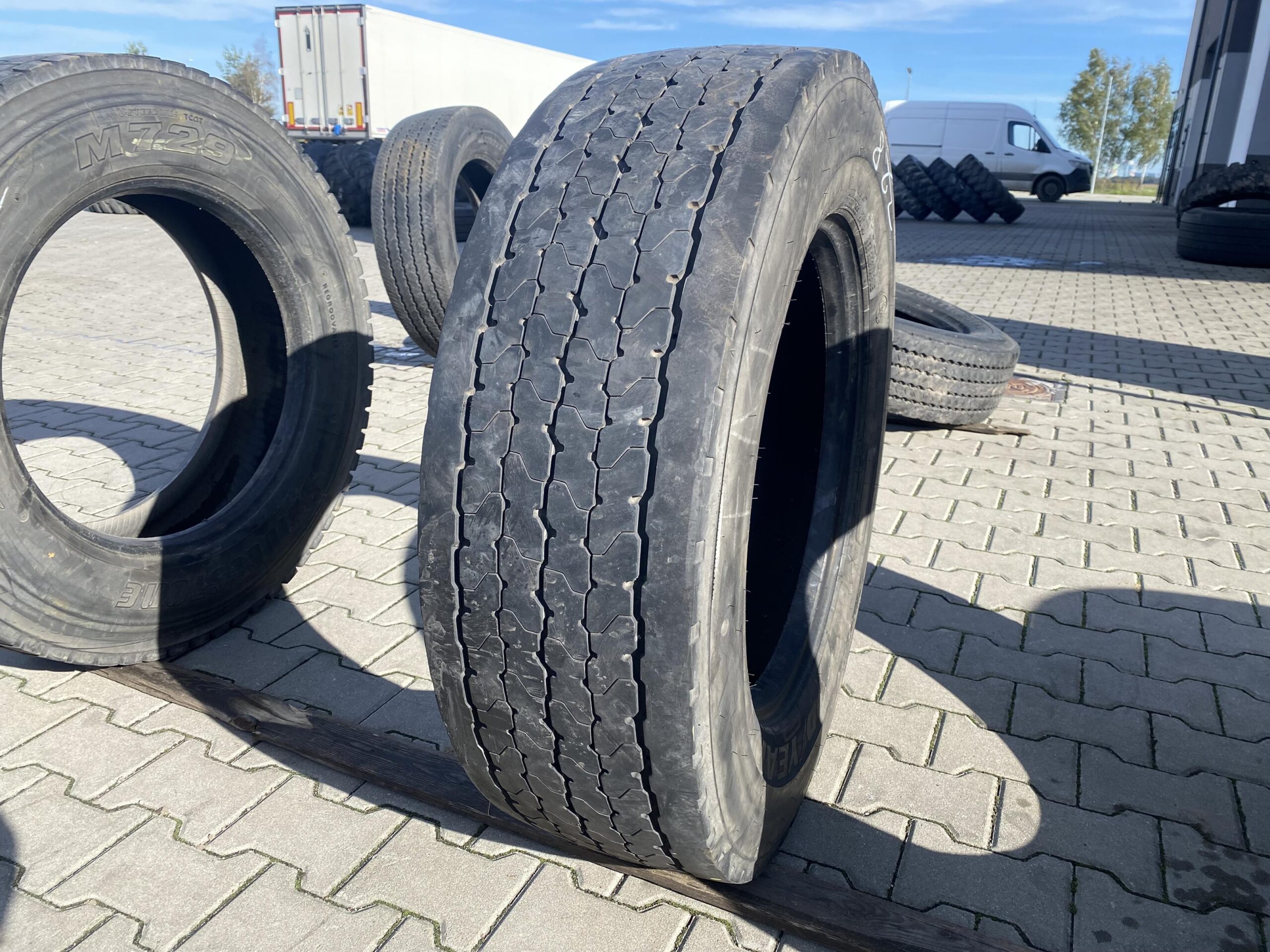 275/70R22.5 GOODYEAR ULTRA GRIP WTD / 8-9mm GOODYEA ULTRA GRIP WTD