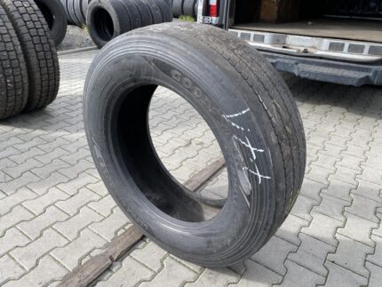 BIEŻNIKOWANA TYP MICHELIN XZU