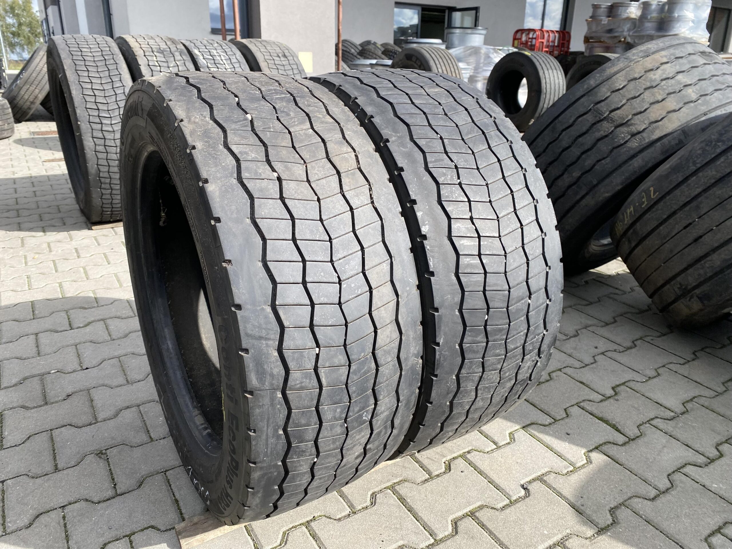 315/45R22.5 CONTINENTAL CONTI ECOPLUS HD3 / 6-8mm CONTINENTAL CONTI ECOPLUS HD