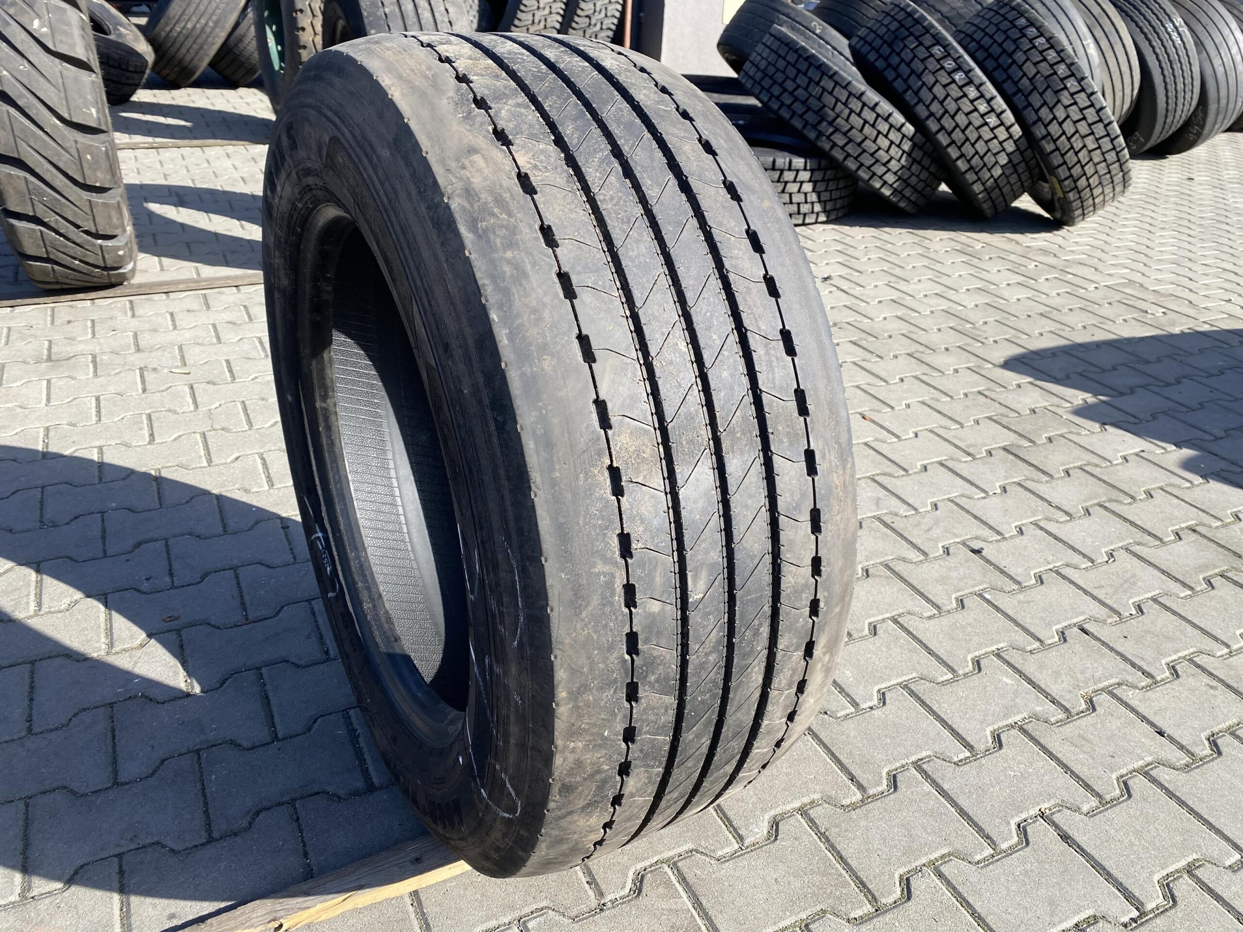 355/50R22.5 GOODYEAR KMAX S A / 8mm GOODYEAKMAX S A