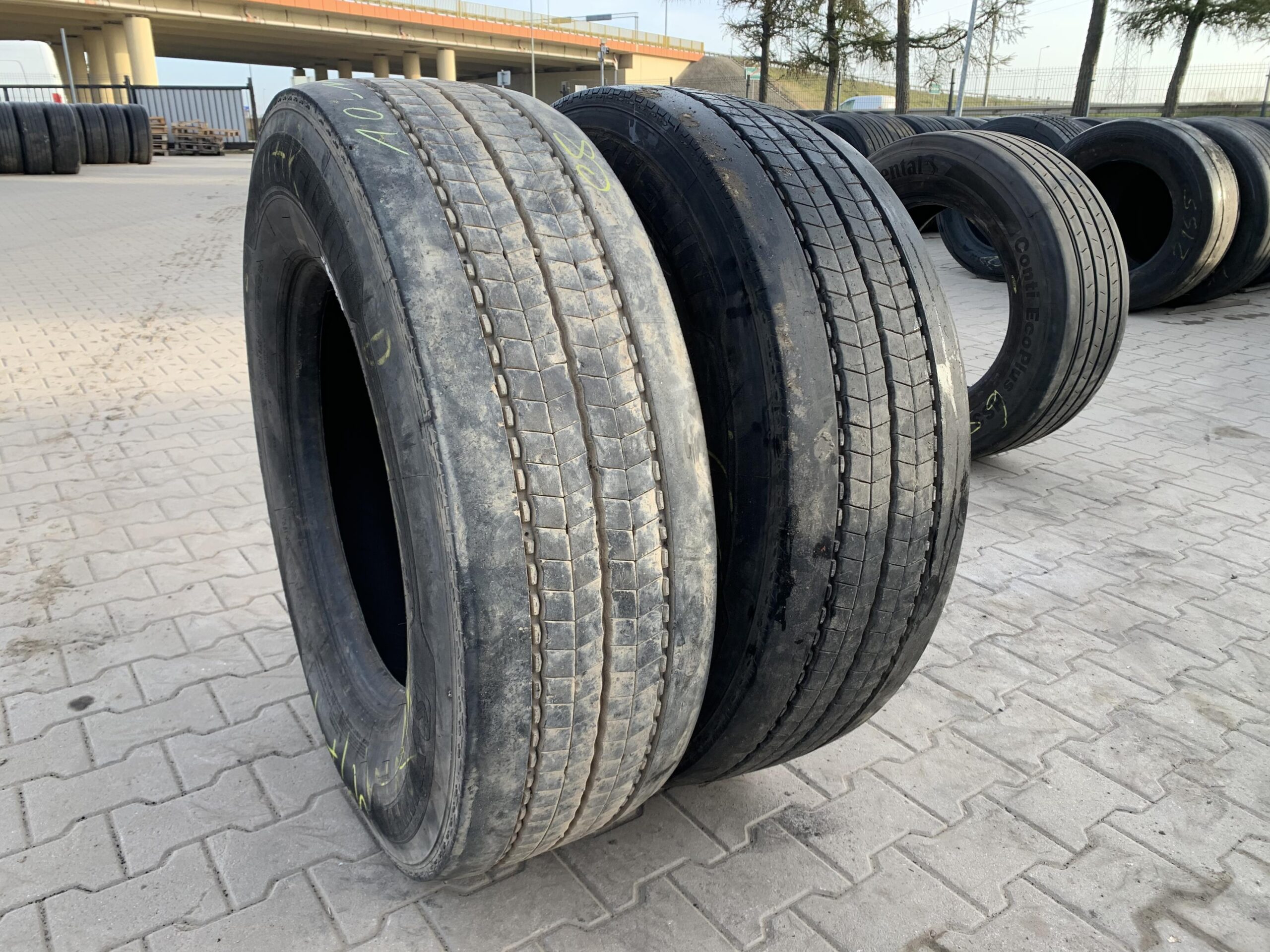 315/70R22.5 MICHELIN X MULTI Z / 10-11mm MICHELIN X MULTI Z