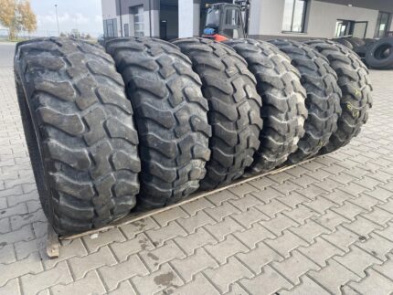  Opona przemysłowa do ładowarek ALLIANCE CMS   