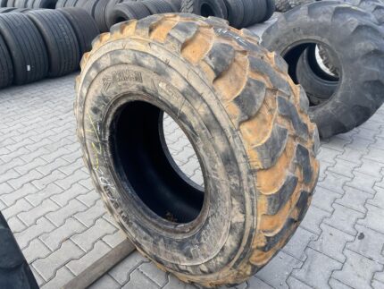 Opona przemysłowa do ładowarek CAMSO MPT