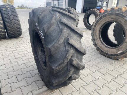  Opona przemysłowa  GOODYEAIT   bieżnika