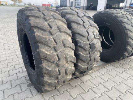  Opona przemysłowa do ładowarek ALLIANCE CMS   