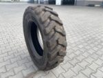 Opona do koparek przemysłowych  APOLLO AWE   bieżnika