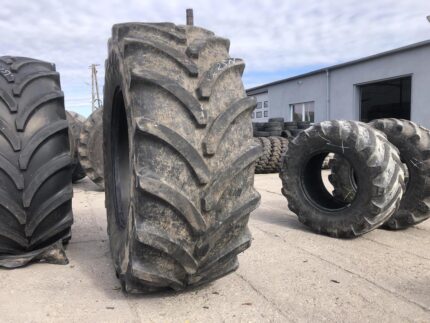 Opona rolnicza do maszyn VREDESTEIN TRAXION XXL   bieżnika