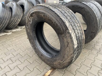 BRIDGESTONE W STUDLESS