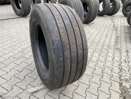 Używane opony do ciężarówek 385/55R22.5 UNIROYAL TH50 / 11-12mm