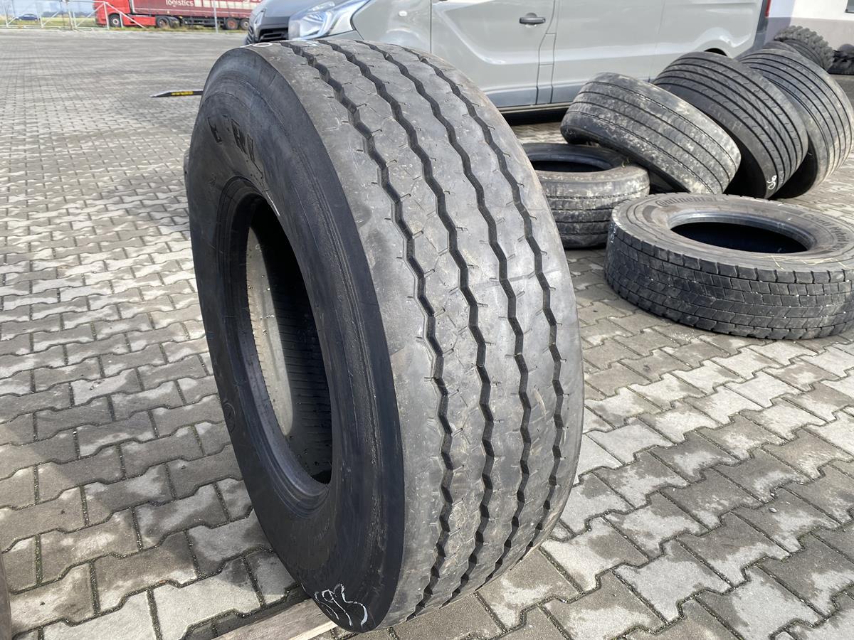 Używane opony do ciężarówek 385/65R22.5 BERLINER E3T / 12mm Używane opony do ciężarówek 385/65R22.5 BERLINER E3T / 12mm