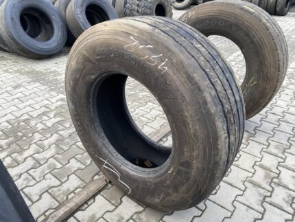 Używane opony do ciężarówek 385/65R22.5 ARMSTRONG ATH11 / 8-9mm