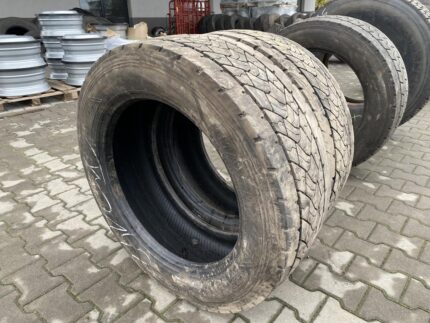 Używane opony do ciężarówek 295/55R22.5 GOODYEAR KMAX D GEN-2 / 8-9mm
