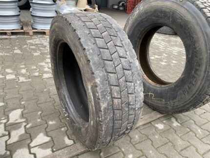 Używane opony do ciężarówek 295/60R22.5 TRUCKSTAR TH DRIVE 2 / 5-6mm