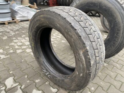 Używane opony do ciężarówek 295/60R22.5 TRUCKSTAR TH DRIVE 2 / 5-6mm