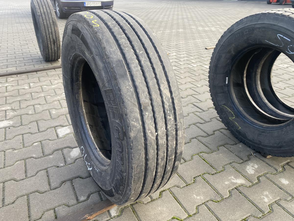 Używane opony do ciężarówek 245/70R17.5 BFGOODRICH ROUTE CONTROL T / 7-8mm Używane opony do ciężarówek 245/70R17.5 BFGOODRICH ROUTE CONTROL T / 7-8mm