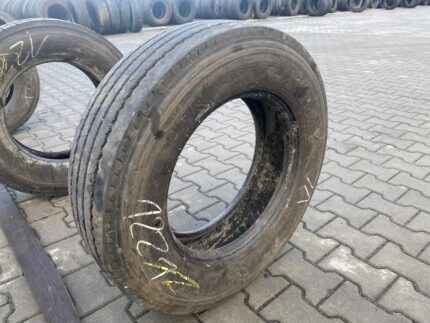 Używane opony do ciężarówek 215/75R17.5 PIRELLI FR85 AMARANTO / 8-9mm