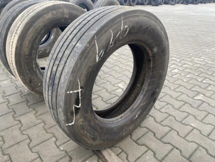 Używane opony do ciężarówek 265/70R19.5 FIRESTONE FS411 / 7-10mm