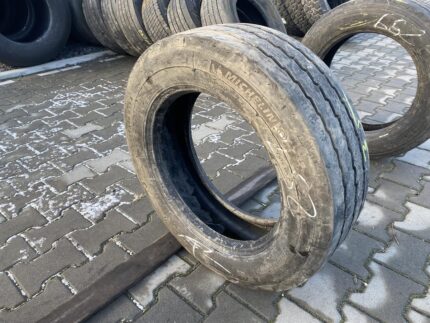Używane opony do ciężarówek 205/65R17.5 MICHELIN X MAXITRAILER XTA+E / 7mm