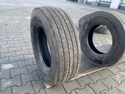 Używane opony do ciężarówek 235/75R17.5 STARMAXX LZ305 / 8-9mm