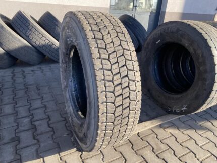 Używane opony do ciężarówek 315/70R22.5 BIEŻNIKOWANE RECAMIC TYP MICHELIN XW4S / 19-20mm