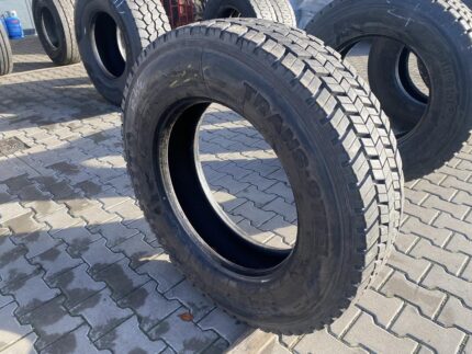 Używane opony do ciężarówek 275/70R22.5 SEMPERIT TRANS-STEEL / 14-15mm