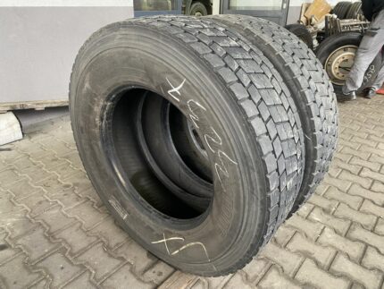 Używane opony do ciężarówek 315/70R22.5 BIEŻNIKOWANA TYP BRIDGESTONE M729 / 7-9mm