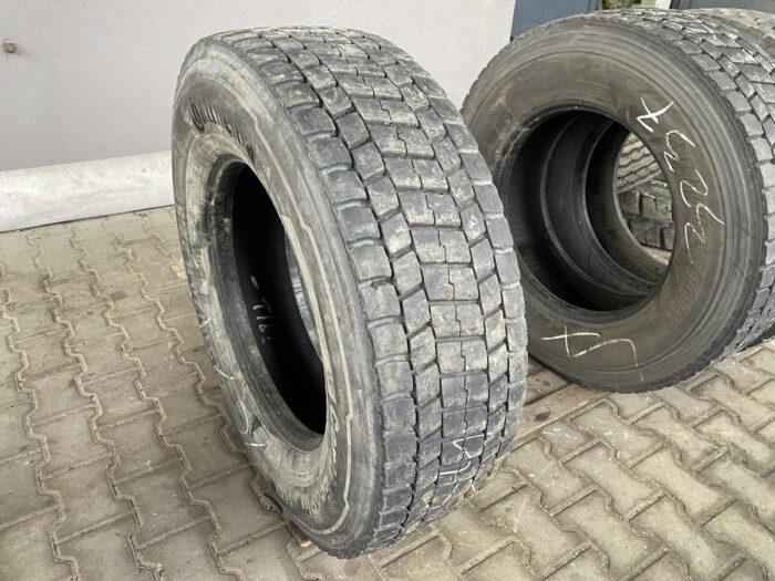 Używane opony do ciężarówek 315/70R22.5 BIEŻNIKOWANA TYP BRIDGESTONE M729 / 12-13mm