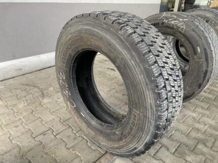 Używane opony do ciężarówek 315/70R22.5 NOKIAN HAKKAPELIITTA TRUCK D / 18mm