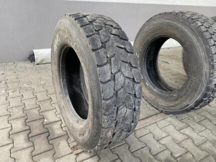 Używane opony do ciężarówek 315/70R22.5 BIEŻNIKOWANA TYP PIRELLI TG:01 / 12-13mm