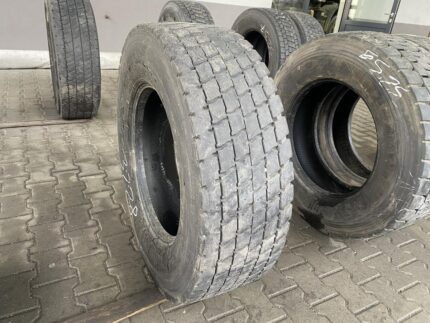 Używane opony do ciężarówek 315/70R22.5 ROADX RT785 / 8-12mm