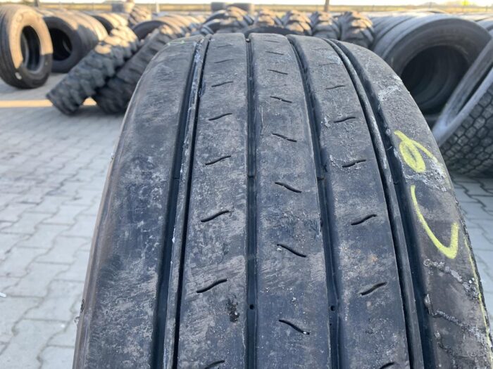 Używane opony do ciężarówek 295/60R22.5 CONTINENTAL CONTI ECOPLUS HS3 / 7-8mm