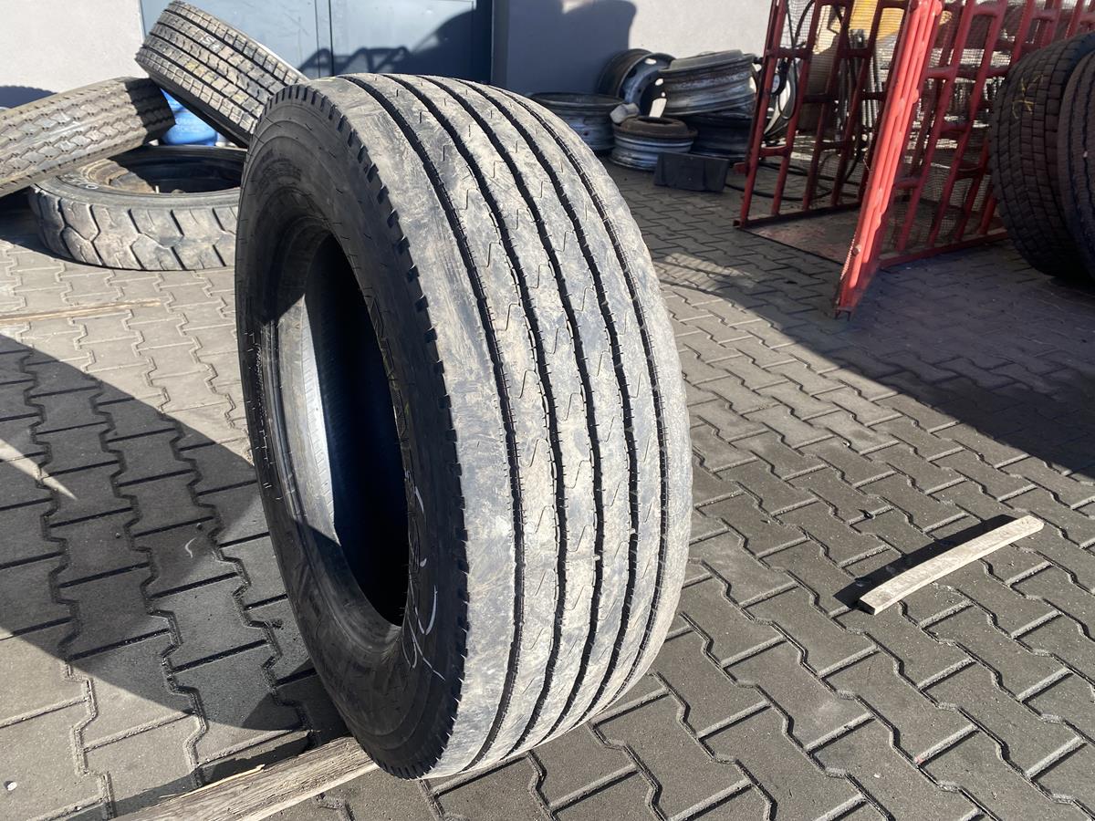 Używane opony do ciężarówek 315/60R22.5 MARSHAL KRS03 / 9-10mm Używane opony do ciężarówek 315/60R22.5 MARSHAL KRS03 / 9-10mm