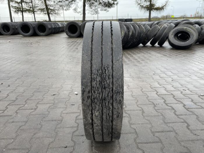 Używane opony do ciężarówek 215/75R17.5 CONTINENTAL HTL2 ECO-PLUS / 9mm