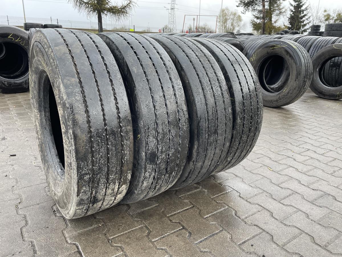 Używane opony do ciężarówek 235/75R17.5 CONTINENTAL HTR2 / 8-9mm Używane opony do ciężarówek 235/75R17.5 CONTINENTAL HTR2 / 8-9mm
