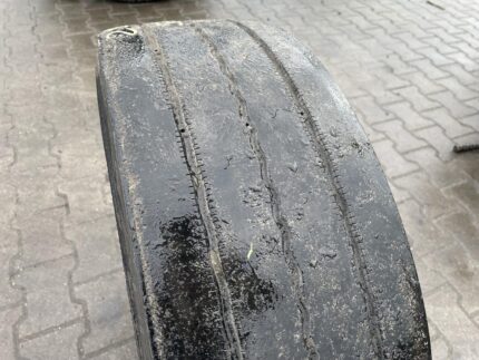 Używane opony do ciężarówek 235/75R17.5 MICHELIN X LINE ENERGY T / 5-6mm