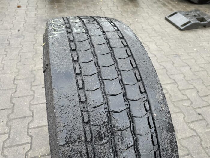 Używane opony do ciężarówek 265/70R19.5 MICHELIN X MULTI Z / 5-6mm