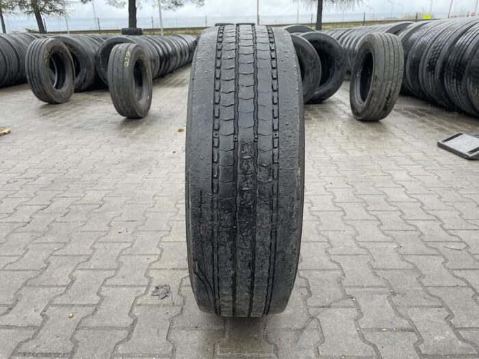 Używane opony do ciężarówek 265/70R19.5 MICHELIN X MULTI Z / 5-6mm