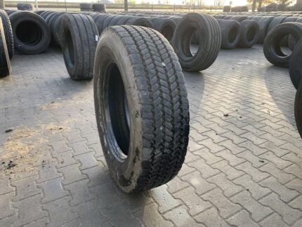 Używane opony do ciężarówek 275/70R22.5 CONTINENTAL HSW SCANDINAVIA / 12-13mm