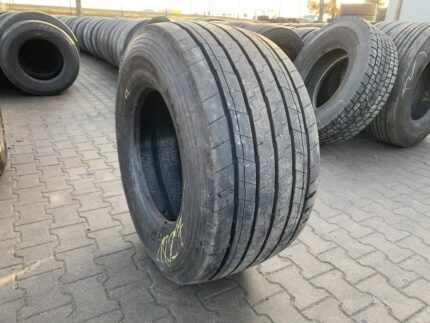 Używane opony do ciężarówek 435/50R19.5 GOODYEAR KMAX T GEN-2 / 13-14mm