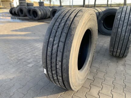 Używane opony do ciężarówek 385/65R22.5 CONTINENTAL CONTI HYBRID HT3+ / 14-15mm