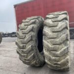  Opona przemysłowa do maszyn  CAMSO LOADMASTEL   bieżnika