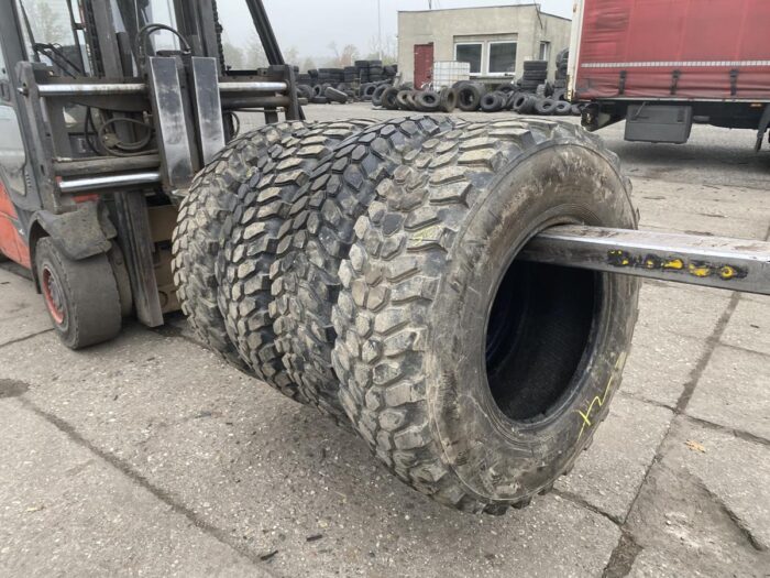 Opony do walców drogowych 335/80R20 12.5R20 DUNLOP SP PG8 / 80% bieżnika