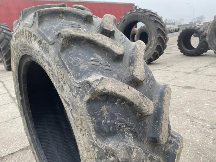 Opony do walców drogowych 280/85R24 11.2R24 ALLIANCE FARM PRO II / 70% bieżnika