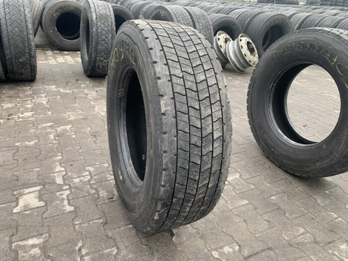 Używane opony do ciężarówek 315/70R22.5 CONTINENTAL CONTI  HYBRID HD3 / 9-11mm